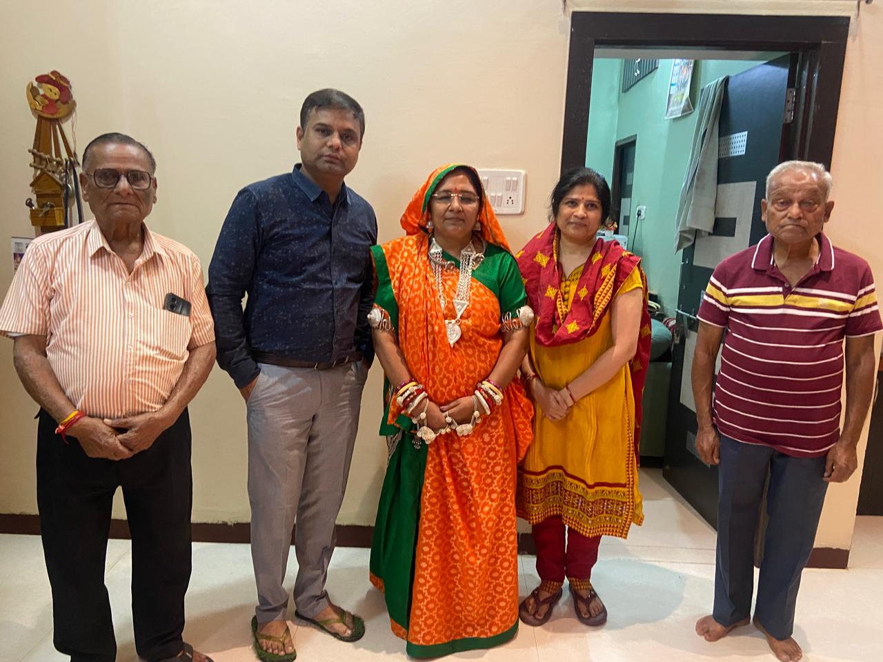 भारतीय मानव अधिकार सहकार ट्रस्ट के राष्ट्रीय संयोजक डॉ. प्रेम कुमार वैध के निवास स्थान पर हुआ महिला एवं बाल विकास राज्य मंत्री श्रीमती सावित्री ठाकुर का आगमन