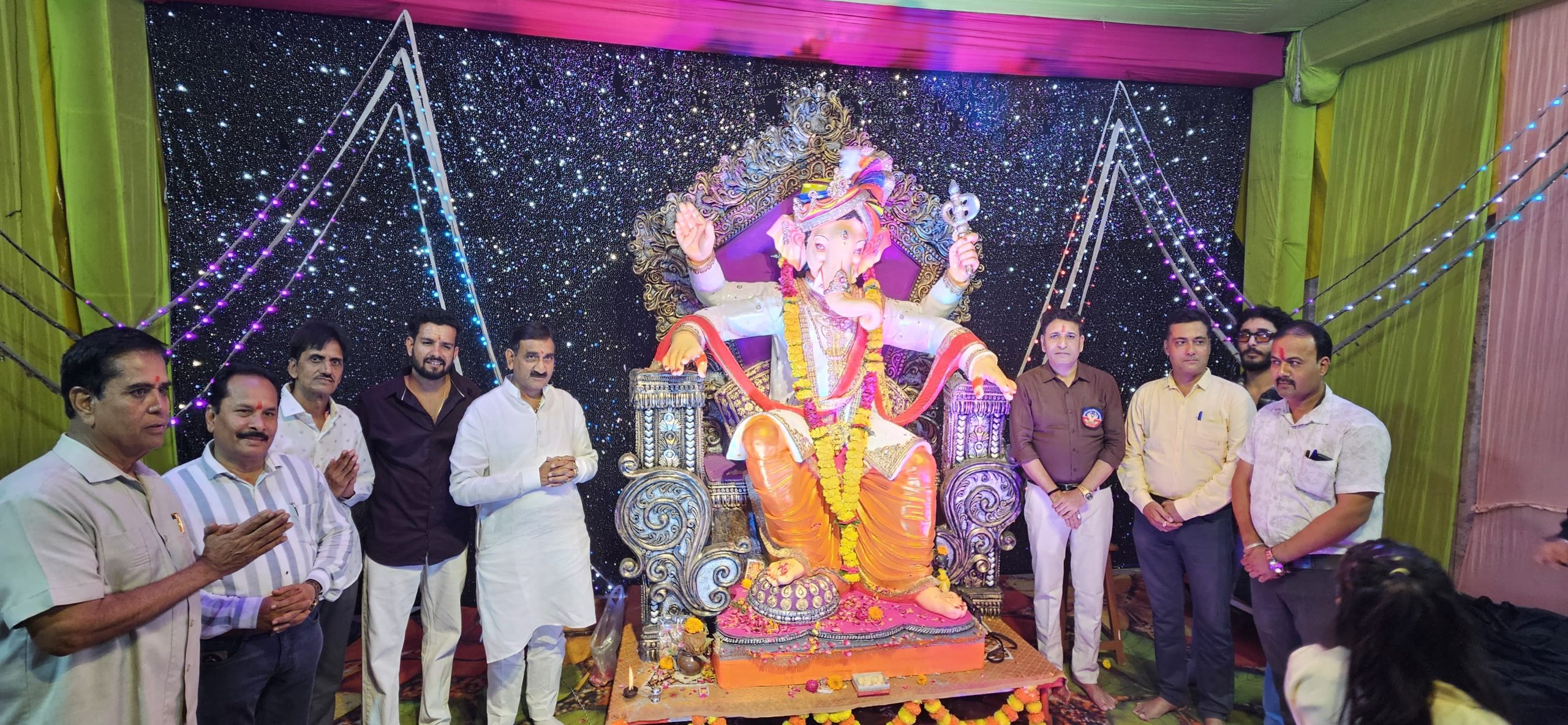 गणेश महाआरती में राष्ट्रीय अध्यक्ष सुनील यादव का स्वागत